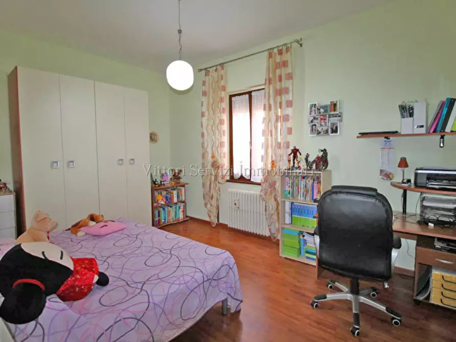 Immagine 10 di Appartamento in vendita  in via po a Torrita Di Siena