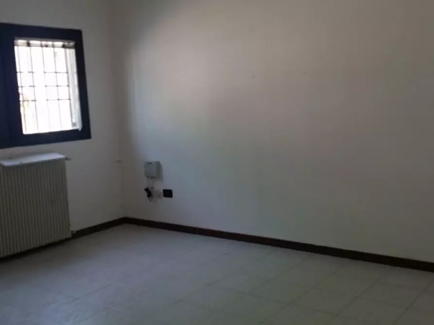 Immagine 2 di Capannone industriale in affitto  in via pitagora a Rubano