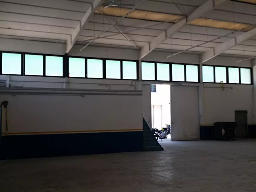 Immagine 7 di Capannone industriale in affitto  in via pitagora a Rubano