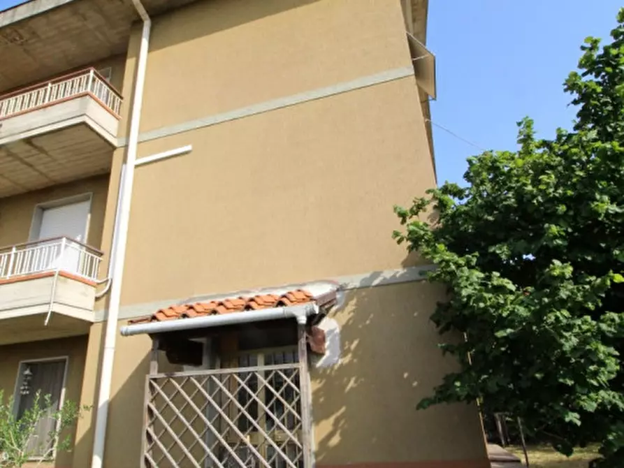 Immagine 27 di Villetta a schiera in vendita  in levane a Montevarchi