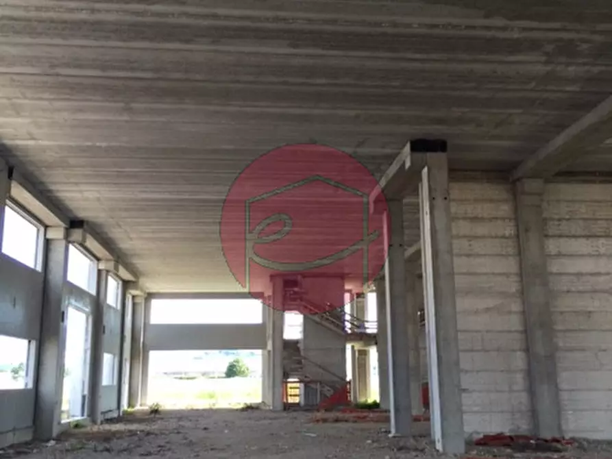 Immagine 15 di Capannone industriale in vendita  a Longiano