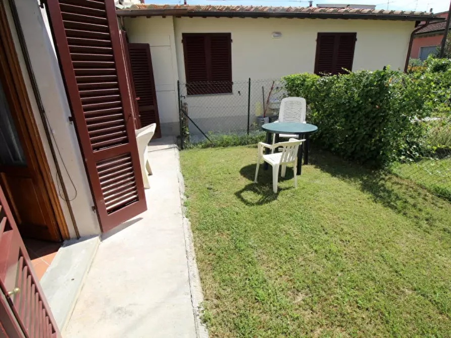 Immagine 12 di Appartamento in affitto  in via Mincio a Montevarchi