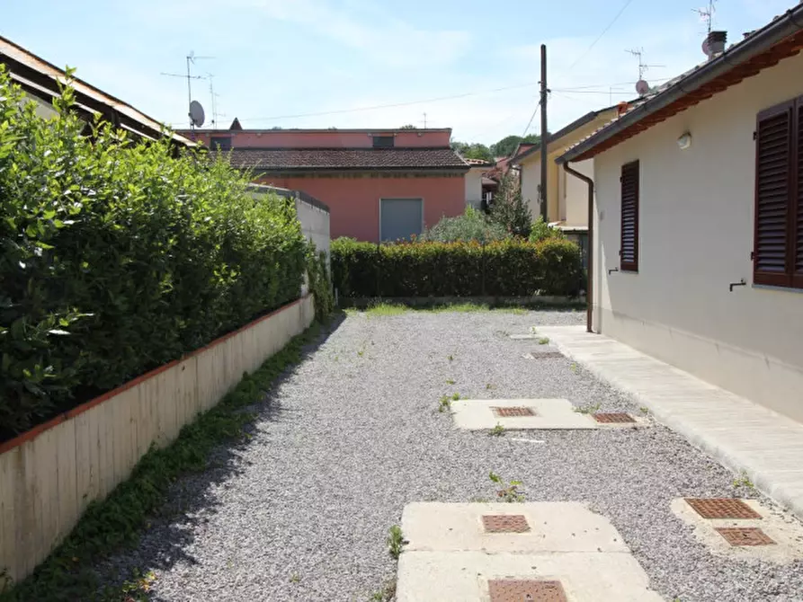Immagine 14 di Appartamento in affitto  in via Mincio a Montevarchi