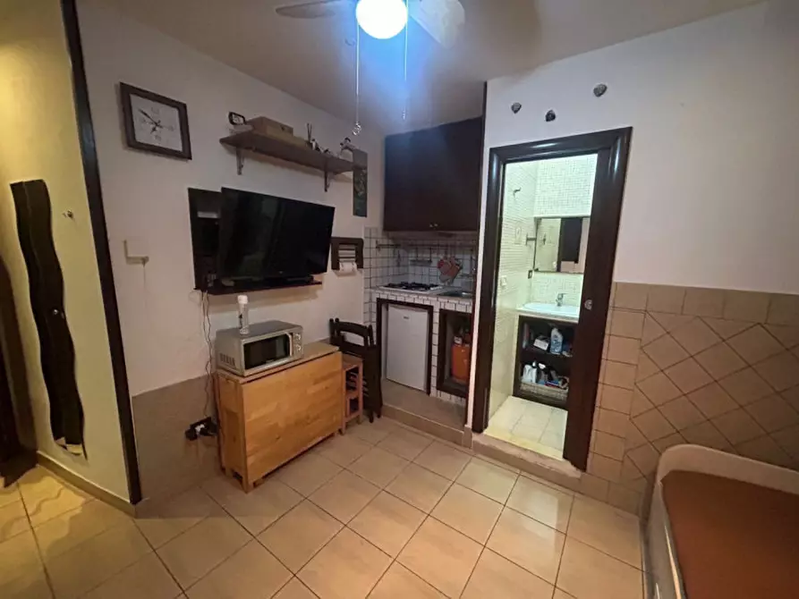 Immagine 15 di Appartamento in affitto  in Piazza dante a Napoli