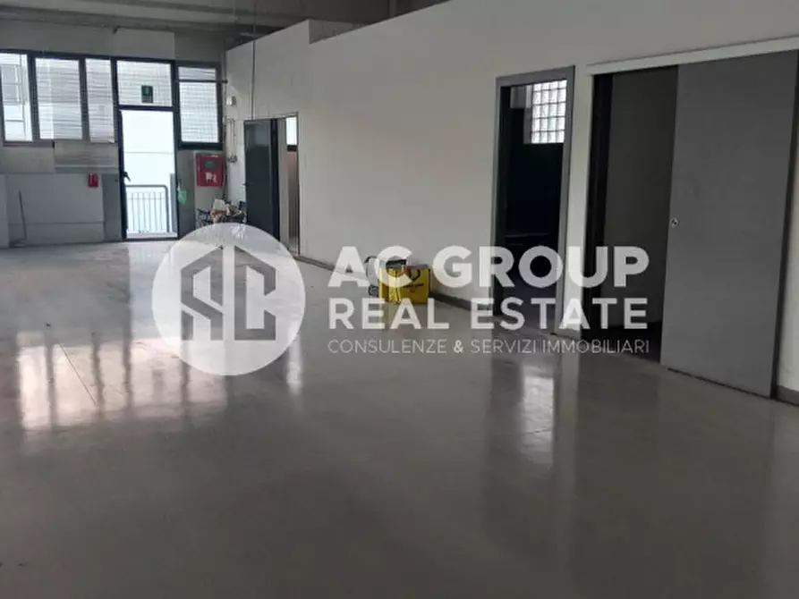 Immagine 3 di Capannone industriale in vendita  in Via G. Di Vittorio a Origgio