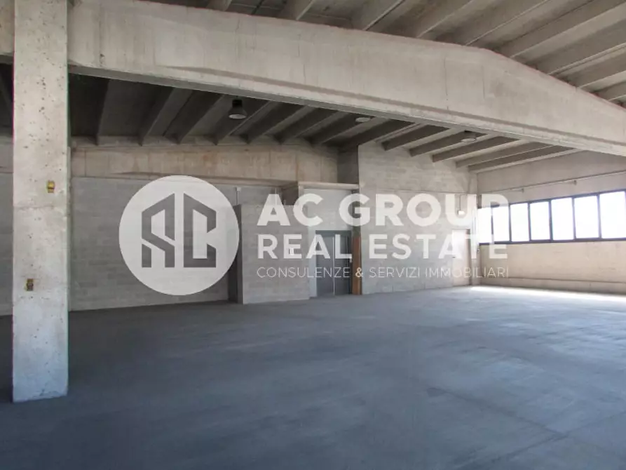 Immagine 10 di Capannone industriale in vendita  in Via G. Di Vittorio a Origgio