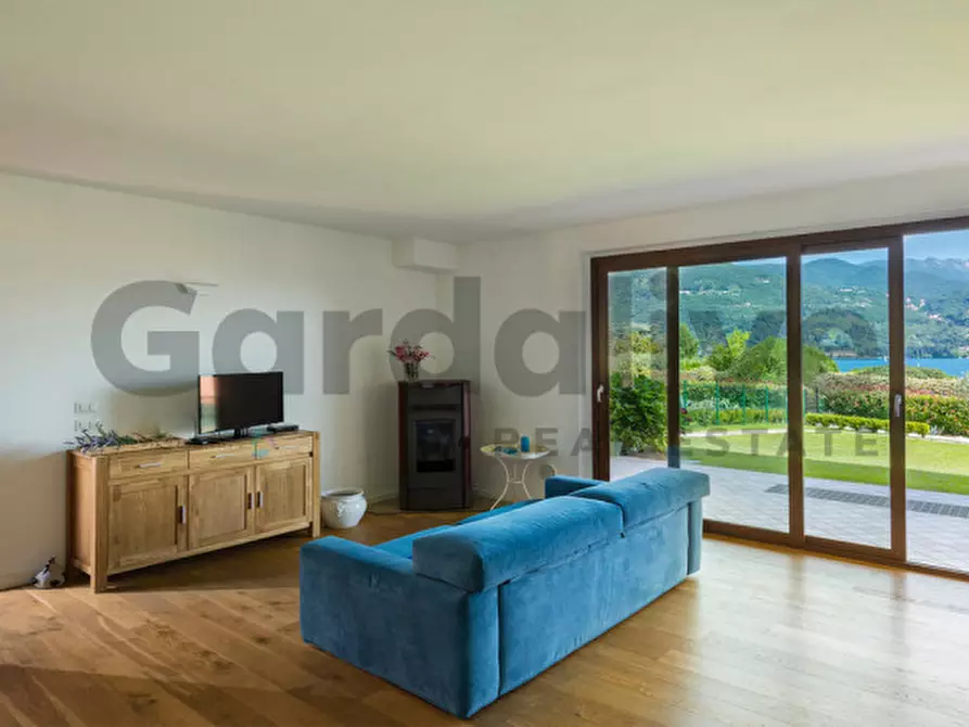 Immagine 3 di Villa in vendita  in Via San Giovanni  35 a San Felice Del Benaco