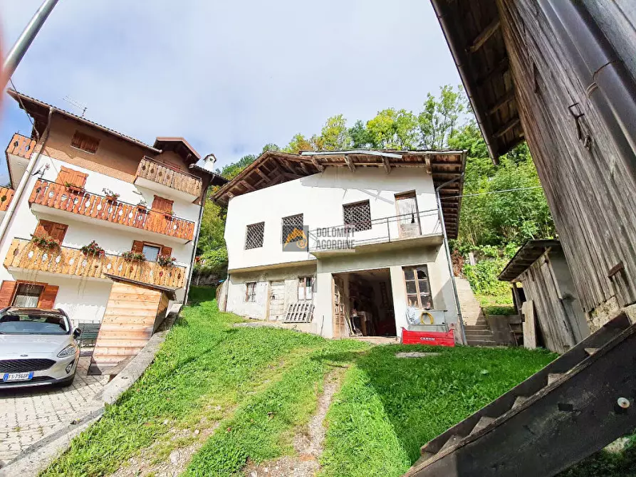 casa indipendente in vendita a Voltago Agordino in zona Frassenè