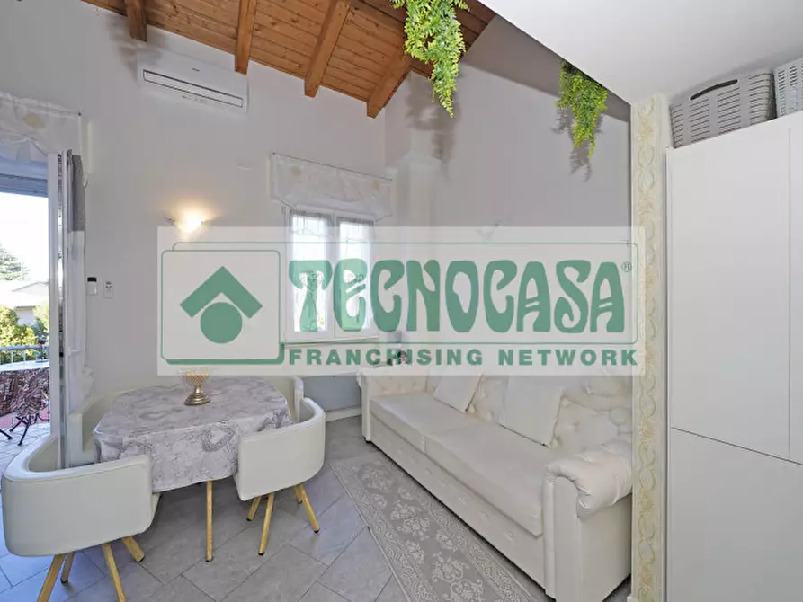 Immagine 18 di Monolocale in vendita  in Residence Le Pagode (B) a Sirmione