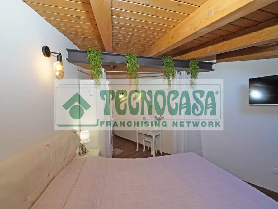 Immagine 24 di Monolocale in vendita  in Residence Le Pagode (B) a Sirmione