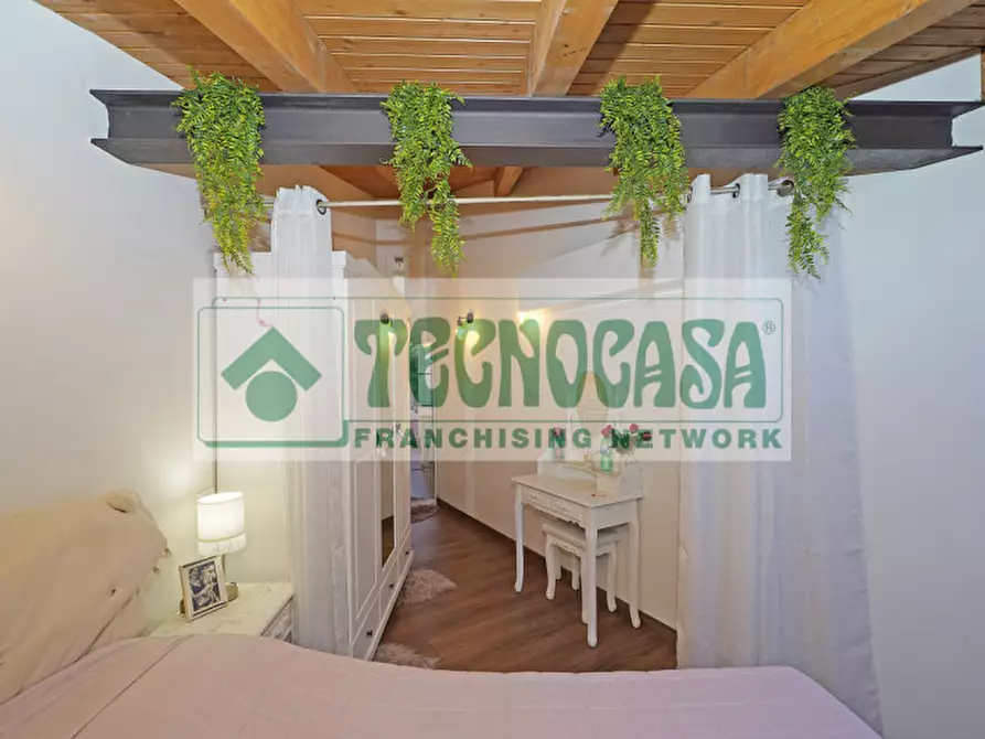 Immagine 25 di Monolocale in vendita  in Residence Le Pagode (B) a Sirmione