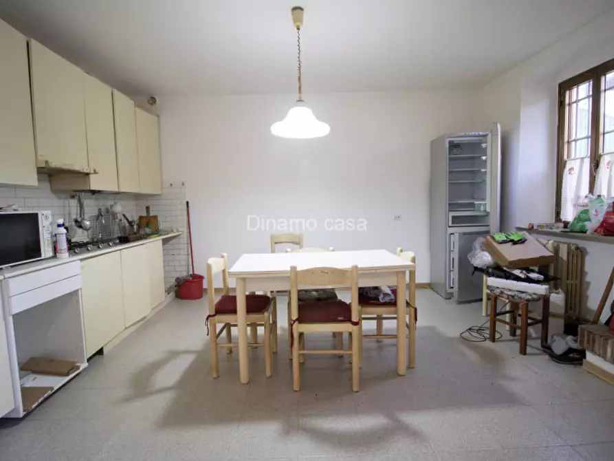 Immagine 3 di Casa indipendente in vendita  in Via Borgo di Casale a Prato