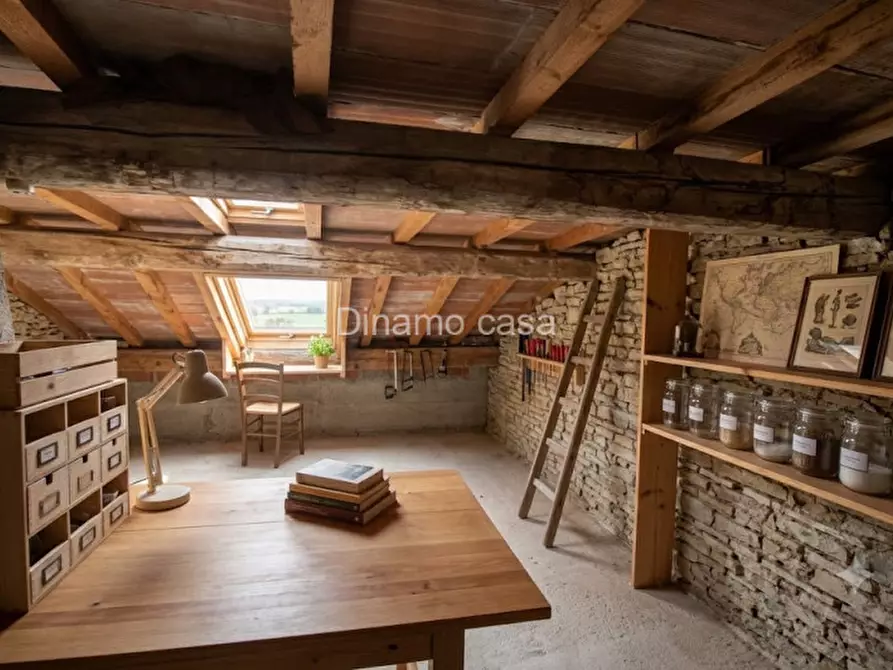Immagine 13 di Casa indipendente in vendita  in Via Borgo di Casale a Prato