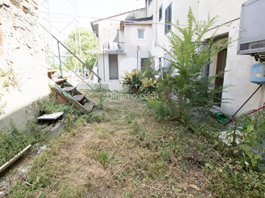 Immagine 23 di Casa indipendente in vendita  in Via Borgo di Casale a Prato
