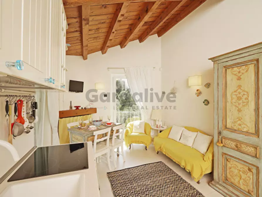 Immagine 10 di Villa in vendita  in Via Angelo Feltrinelli a Gargnano