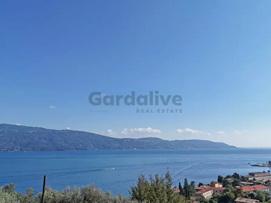 Immagine 16 di Villa in vendita  in Via Angelo Feltrinelli a Gargnano