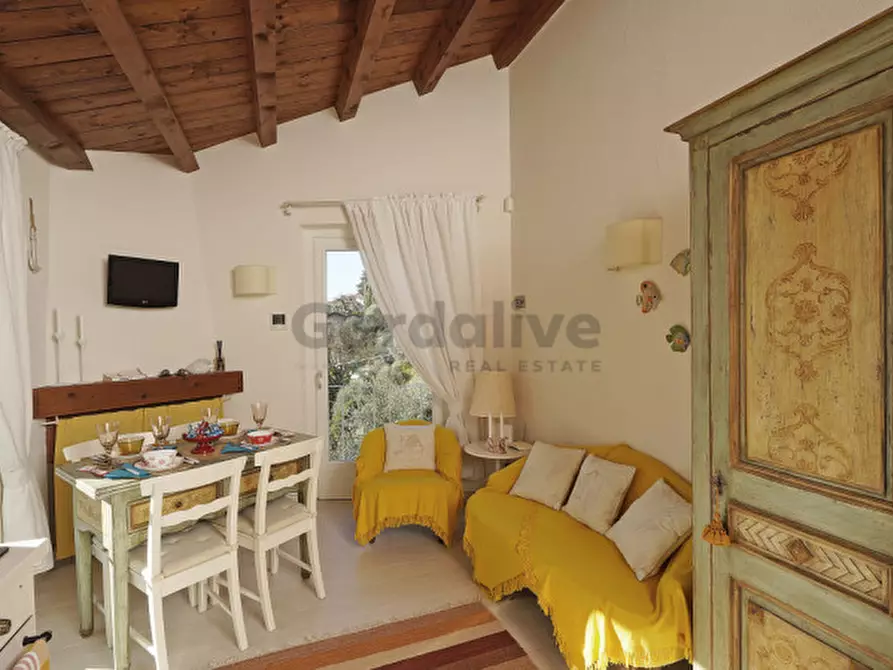 Immagine 18 di Villa in vendita  in Via Angelo Feltrinelli a Gargnano