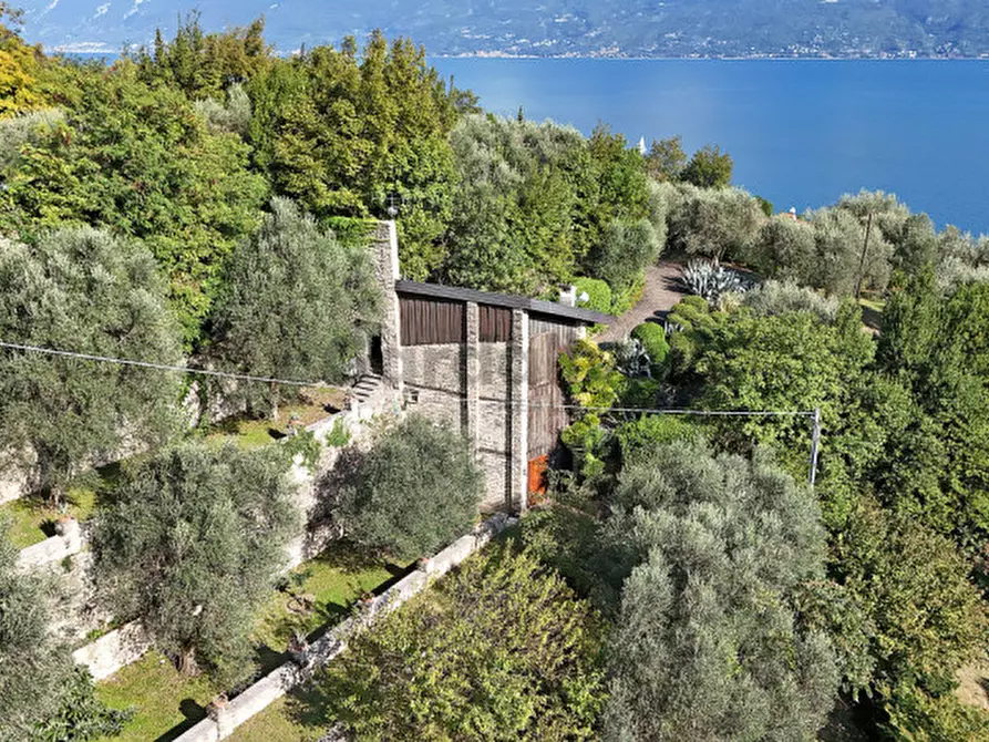 Immagine 26 di Villa in vendita  in Via Angelo Feltrinelli a Gargnano