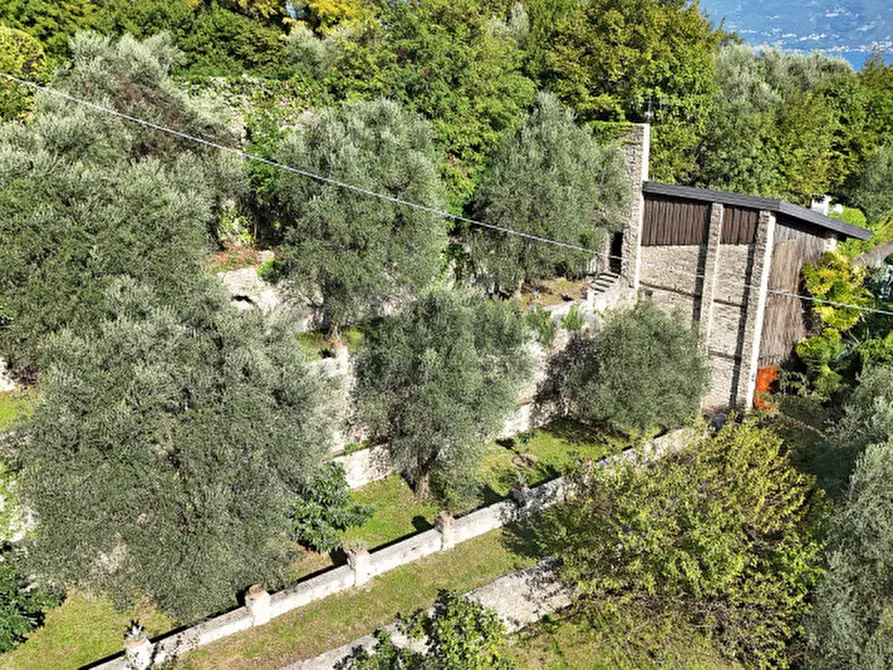 Immagine 27 di Villa in vendita  in Via Angelo Feltrinelli a Gargnano