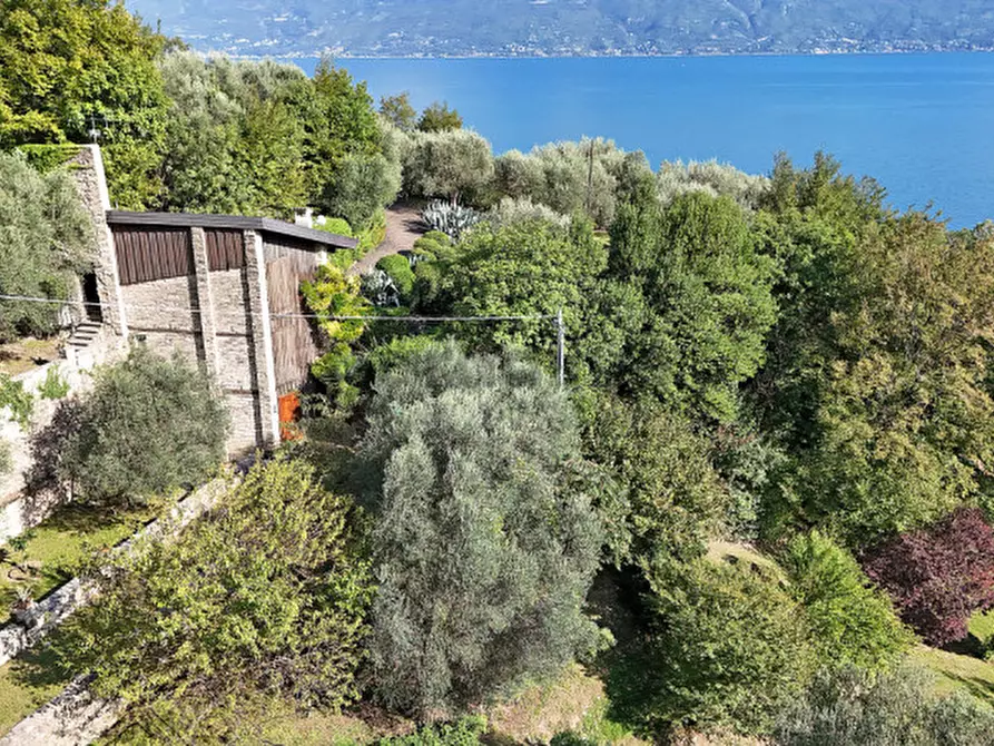 Immagine 28 di Villa in vendita  in Via Angelo Feltrinelli a Gargnano