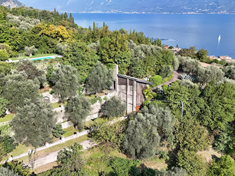 Immagine 31 di Villa in vendita  in Via Angelo Feltrinelli a Gargnano