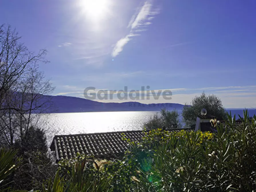 Immagine 37 di Villa in vendita  in Via Angelo Feltrinelli a Gargnano