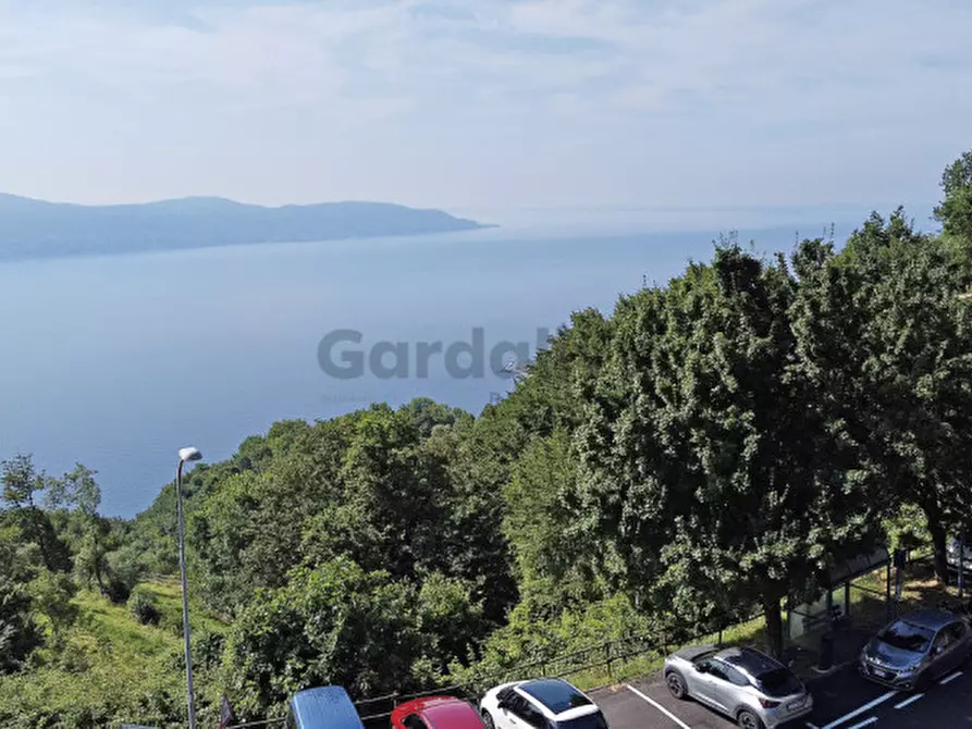 Immagine 2 di Casa indipendente in vendita  in Via Musaga a Gargnano