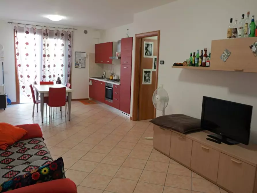 Immagine 1 di Camera in affitto  a Legnaro