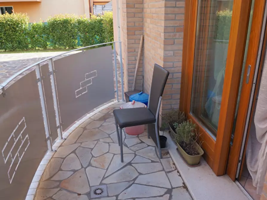 Immagine 5 di Camera in affitto  a Legnaro