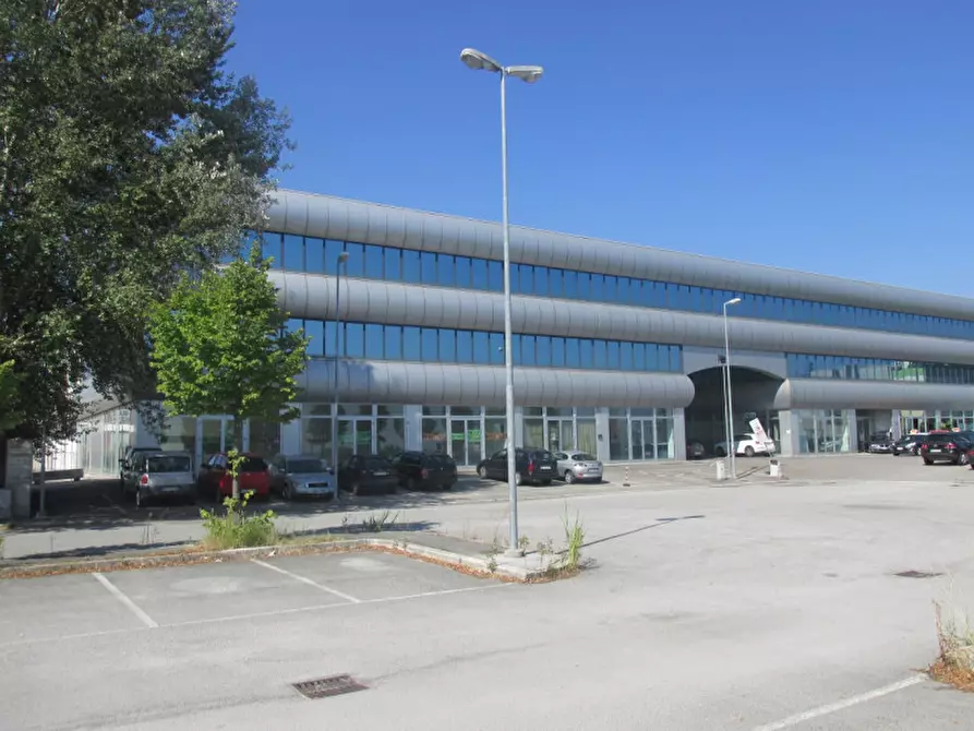 Immagine 2 di Ufficio in vendita  a Savignano Sul Rubicone