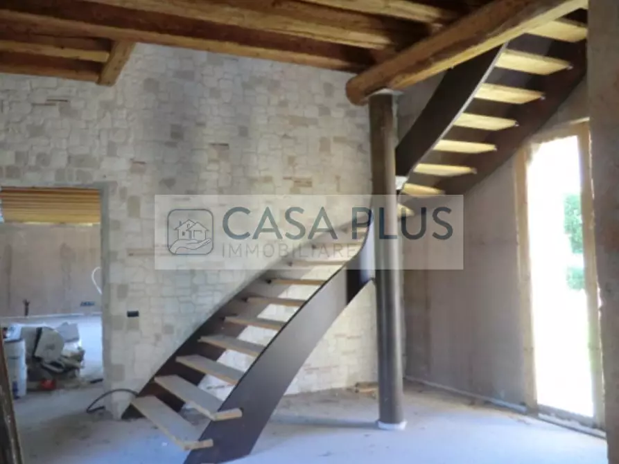 Immagine 12 di Villa in vendita  a Bassano Del Grappa