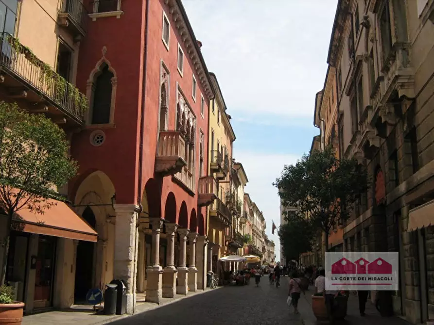 Immagine 1 di Appartamento in vendita  in Corso Palladio 32 a Vicenza