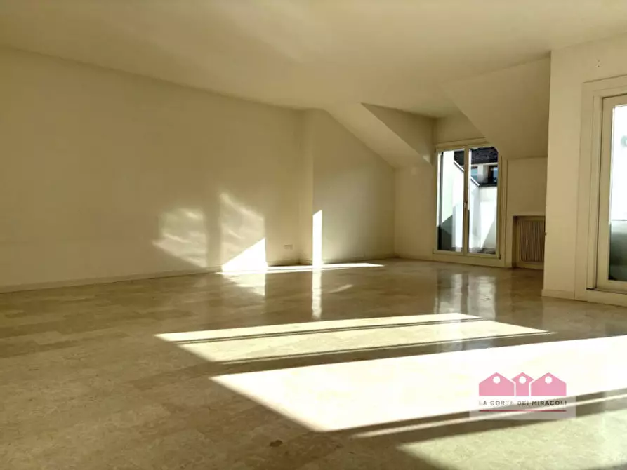 Immagine 4 di Appartamento in vendita  in Corso Palladio 32 a Vicenza