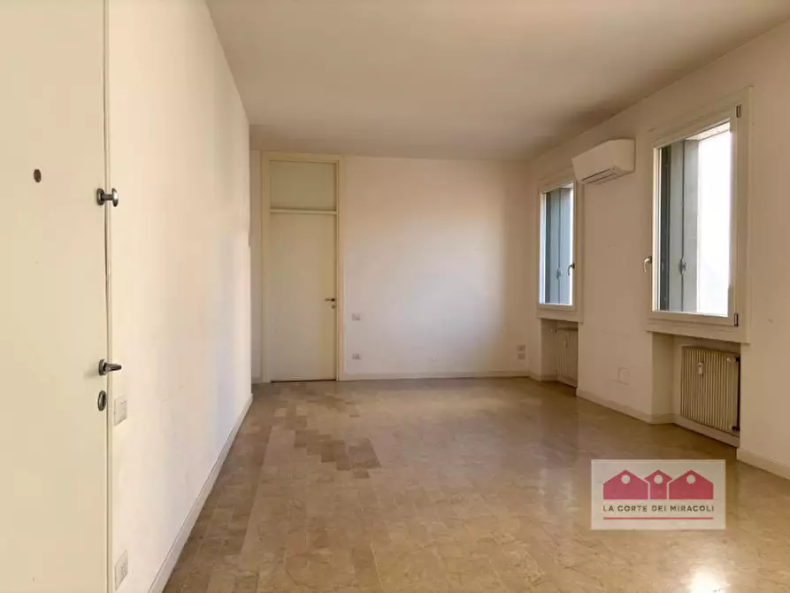 Immagine 17 di Appartamento in vendita  in Corso Palladio 32 a Vicenza