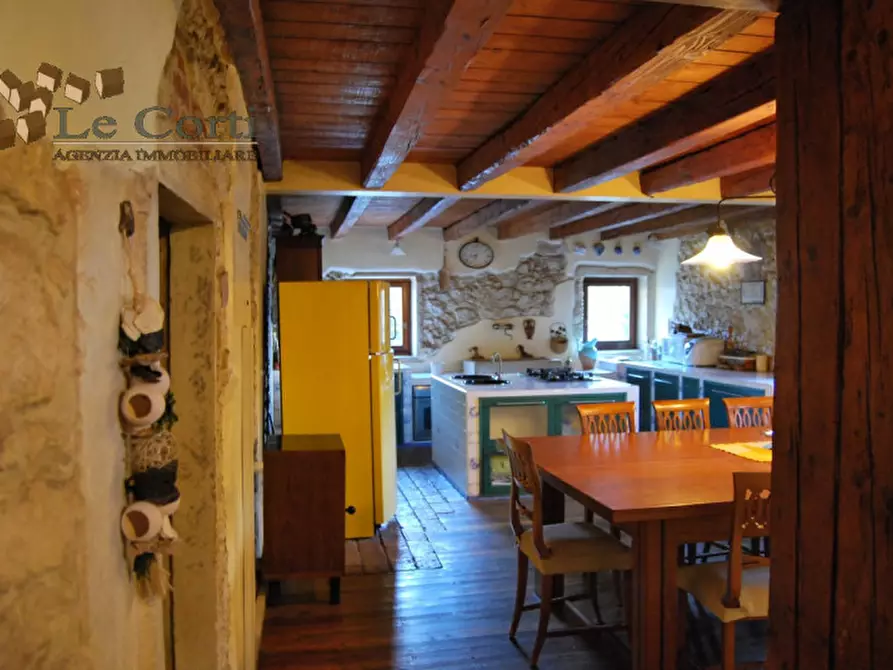 Immagine 3 di Rustico / casale in vendita  a Sarego