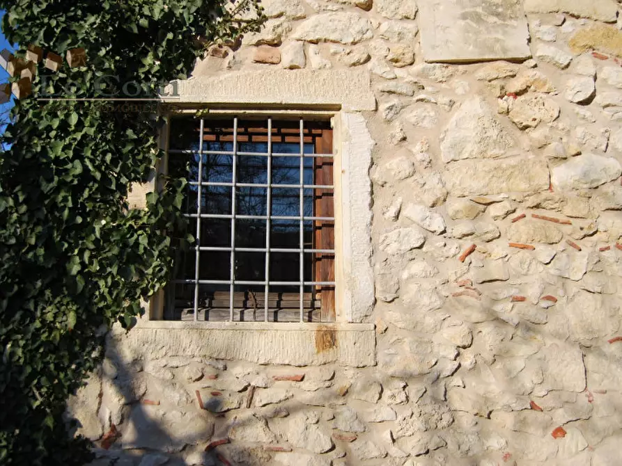 Immagine 29 di Rustico / casale in vendita  a Sarego