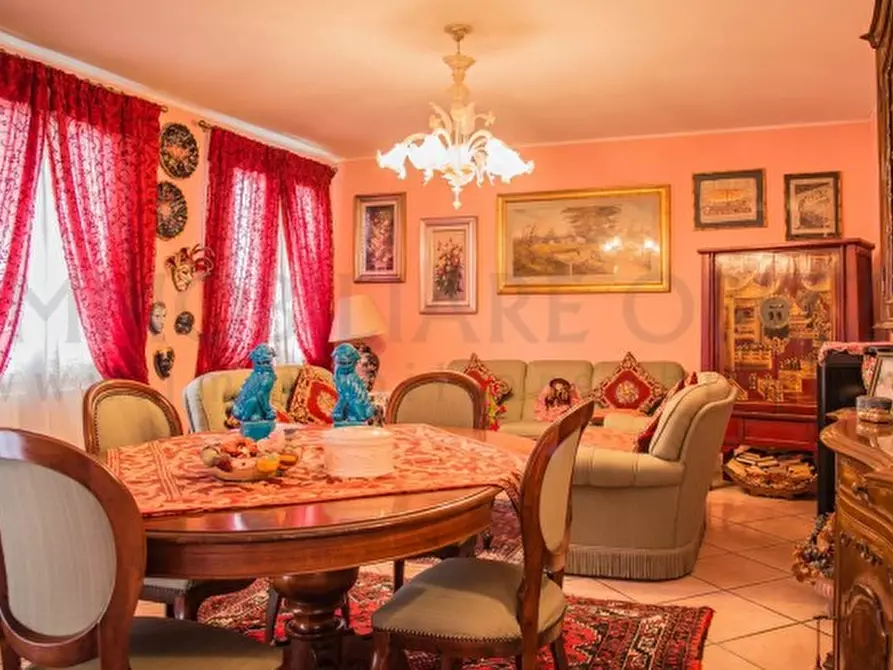 Immagine 1 di Villa in vendita  in via santo stefano a Albignasego