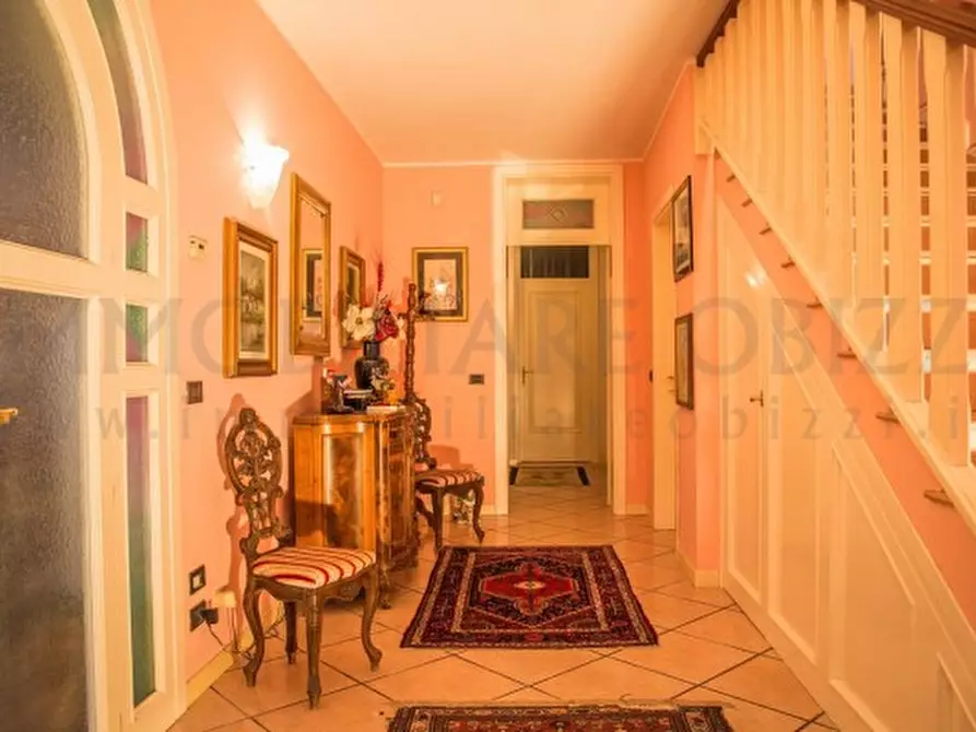 Immagine 5 di Villa in vendita  in via santo stefano a Albignasego