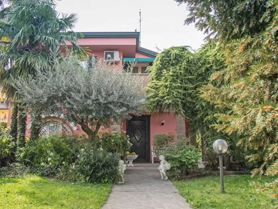 Immagine 17 di Villa in vendita  in via santo stefano a Albignasego