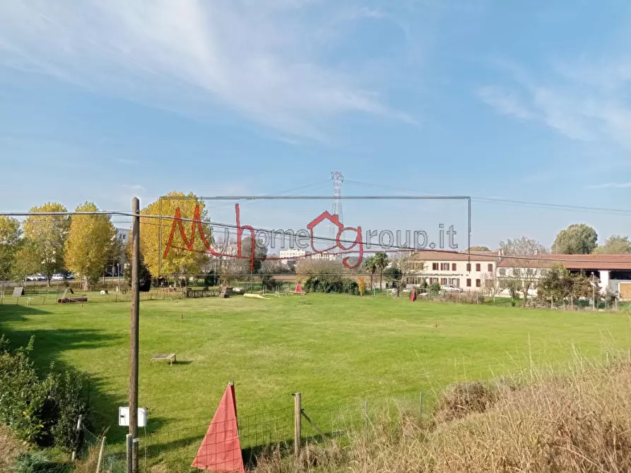 Immagine 1 di Terreno in vendita  in viale del lavoro a Ponte San Nicolo'