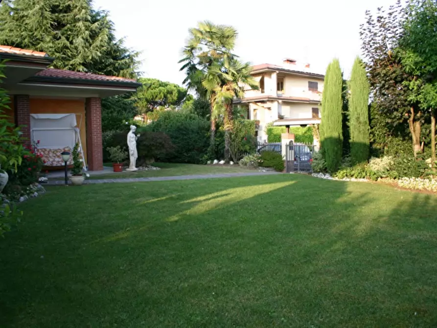 Immagine 32 di Villa in vendita  in via Frate a Bedizzole