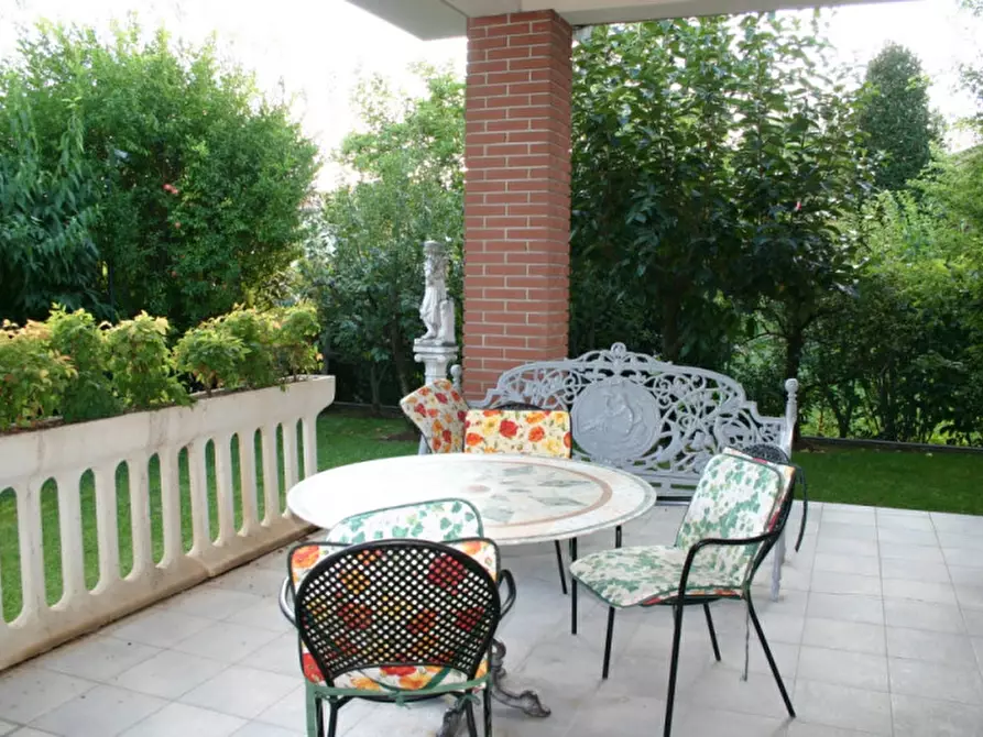 Immagine 33 di Villa in vendita  in via Frate a Bedizzole