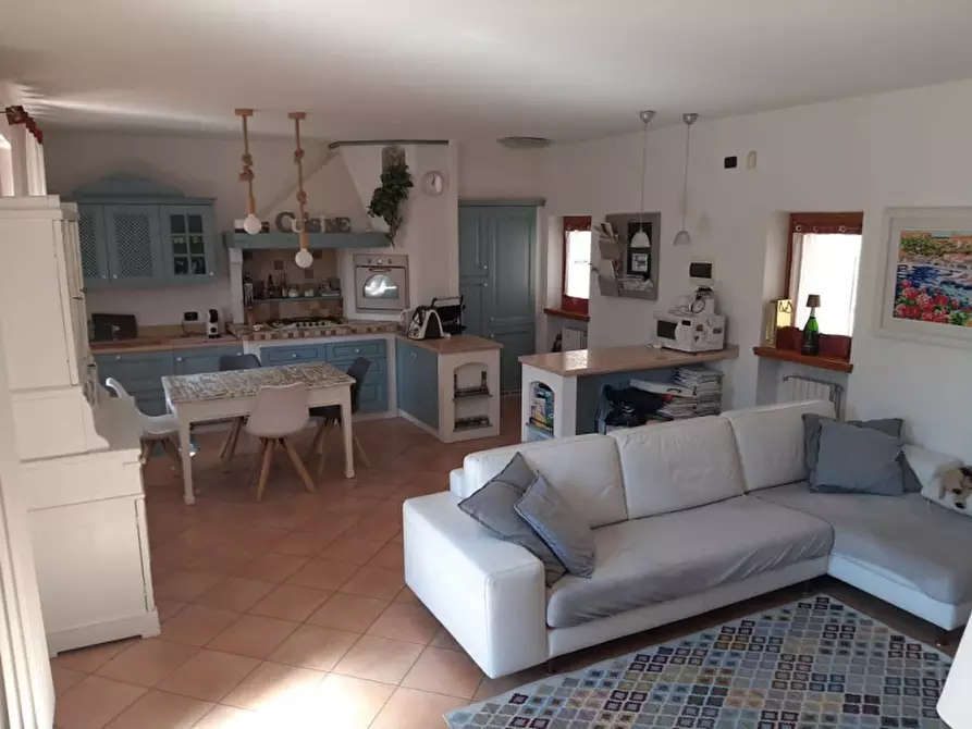 Immagine 11 di Villetta a schiera in vendita  a Valeggio Sul Mincio