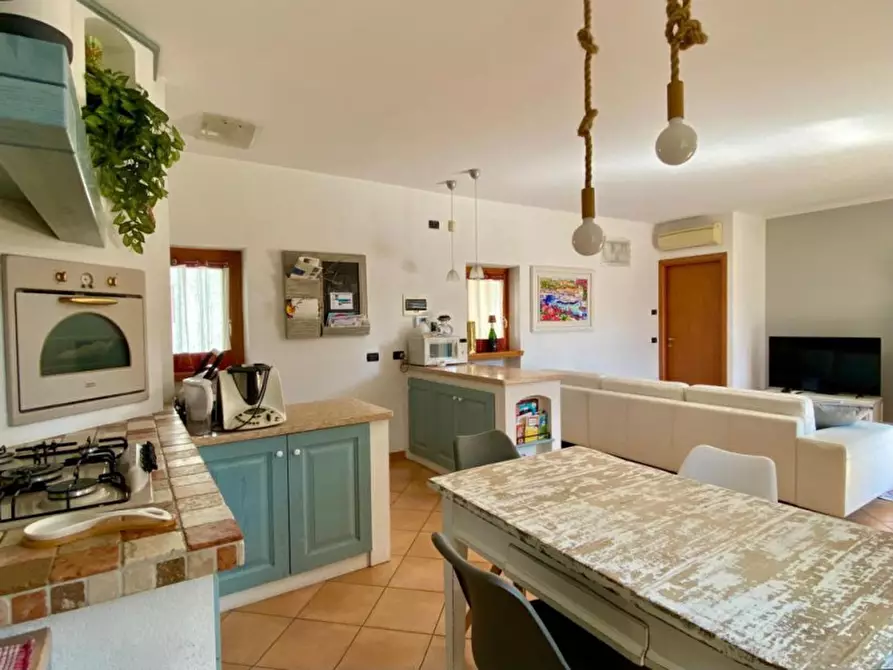 Immagine 18 di Villetta a schiera in vendita  a Valeggio Sul Mincio