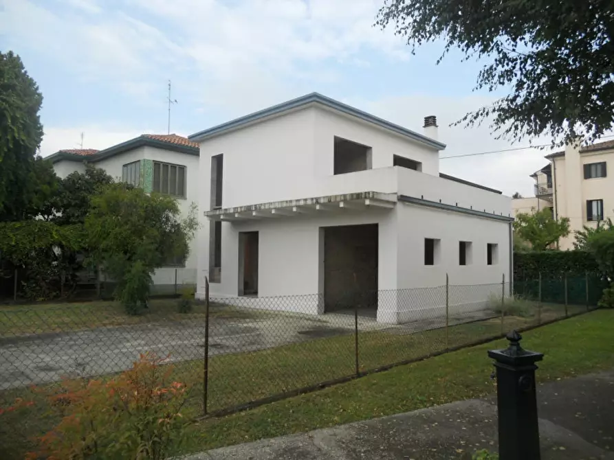 Immagine 3 di Casa indipendente in vendita  in VIA BRAVI a Padova