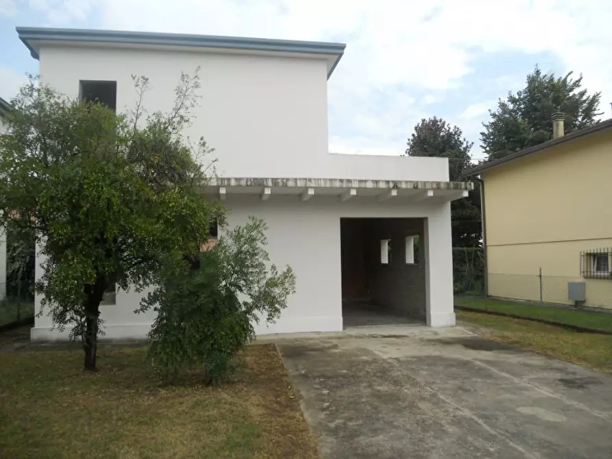 Immagine 4 di Casa indipendente in vendita  in VIA BRAVI a Padova
