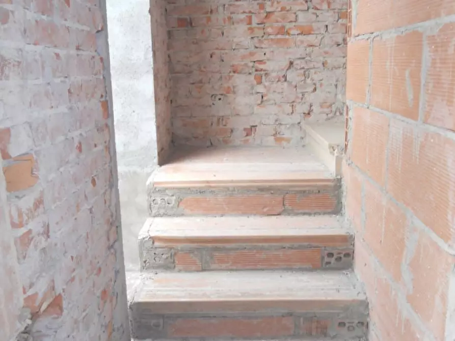 Immagine 13 di Casa indipendente in vendita  in VIA BRAVI a Padova