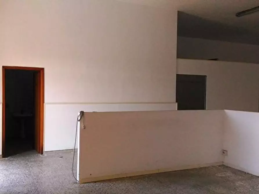 Immagine 6 di Magazzino in affitto  in VIA DEI GIGLI a Milazzo