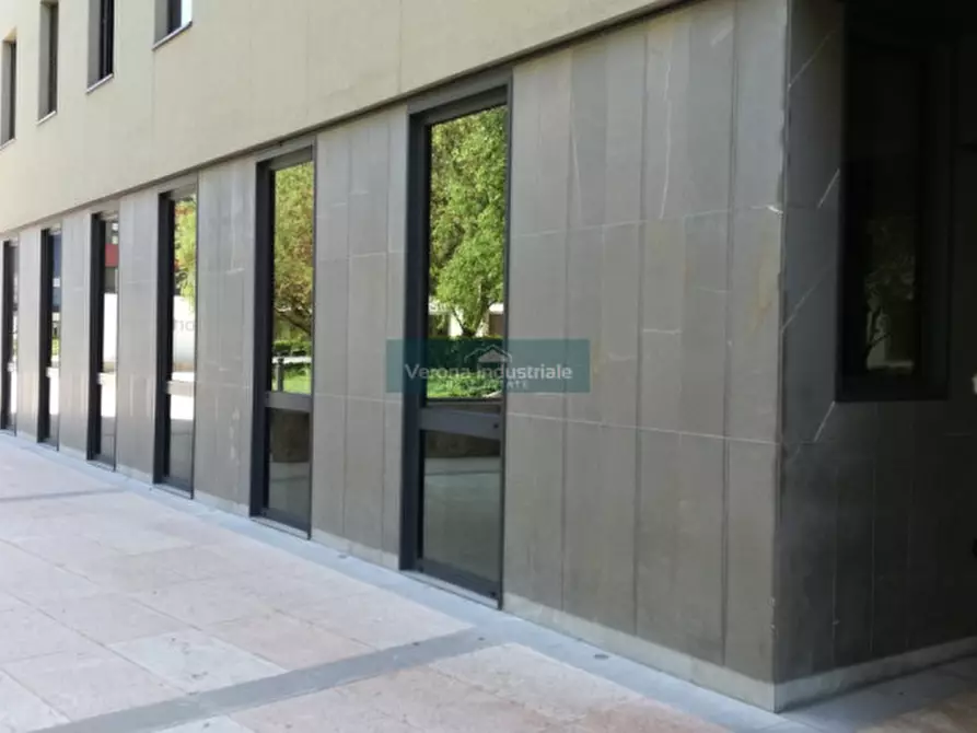 Immagine 8 di Ufficio in vendita  in Via Monte Baldo a Villafranca Di Verona
