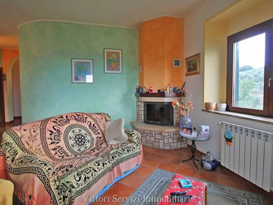 Immagine 2 di Casa bifamiliare in vendita  in via Guerazzi a Sinalunga